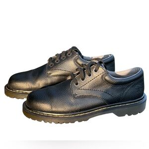 Dr.  Martens Shoes Men’s size 9 M Ashfeld Black Pebbled Leather Round Toe Oxford